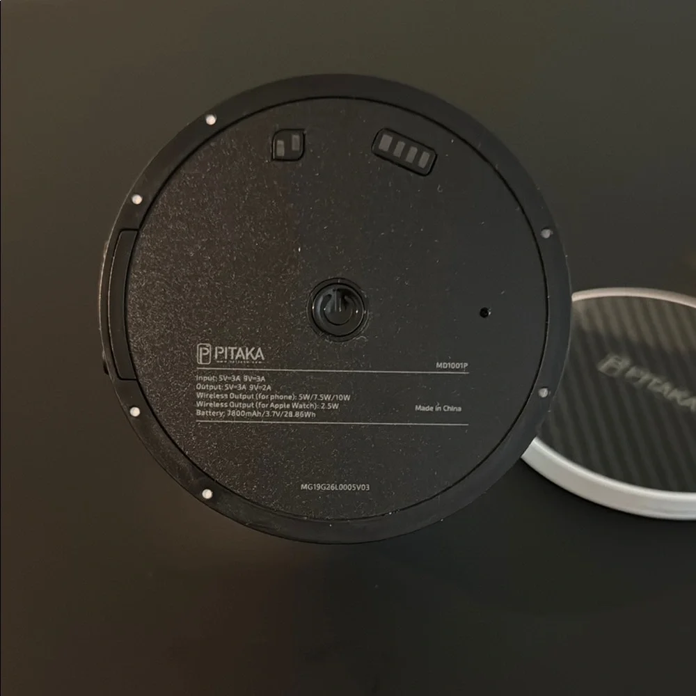 Pitaka Magdock Wireless Charger Set EUC